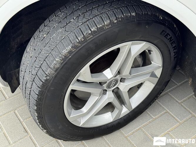 Audi Q5 54 interauto-car