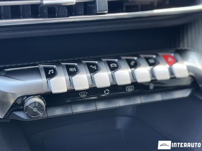 Peugeot 3008 40 interauto-car