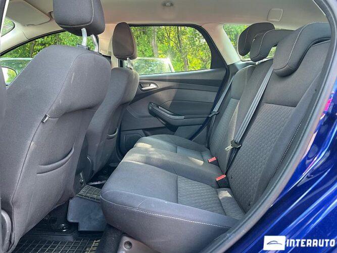 Ford Focus 46 interauto-car