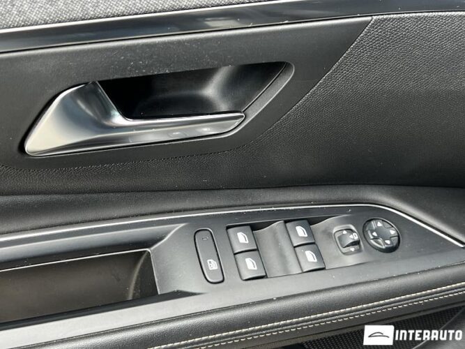 Peugeot 5008 41 interauto-car