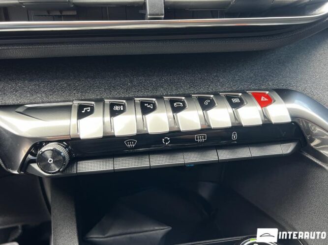 Peugeot 5008 40 interauto-car