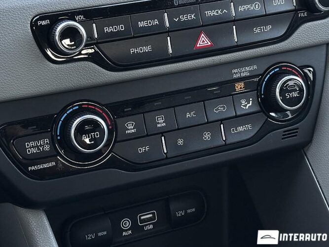 Kia Niro 41 interauto-car