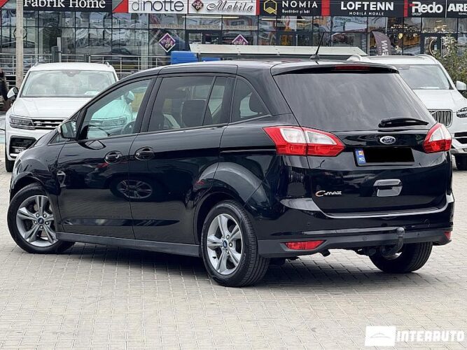 Ford Grand C-MAX 34 interauto-car