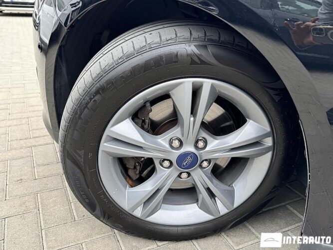 Ford Grand C-MAX 46 interauto-car