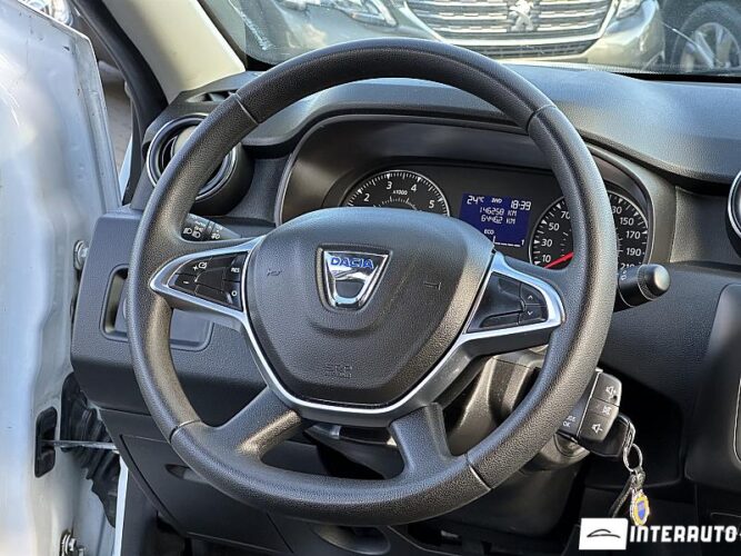 Dacia Duster 38 interauto-car