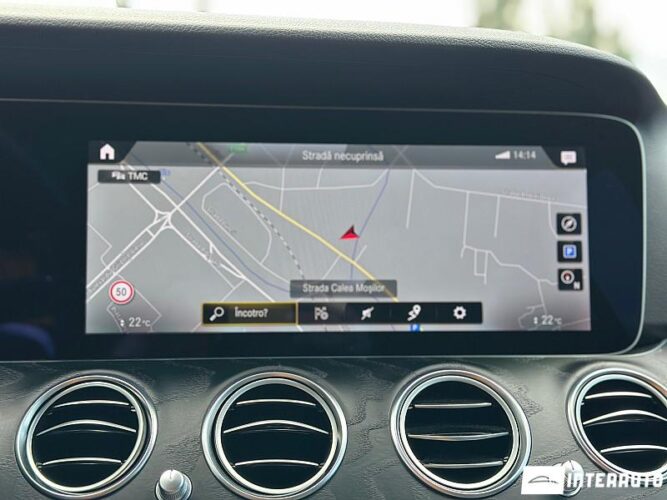 Mercedes E 220 57 interauto-car