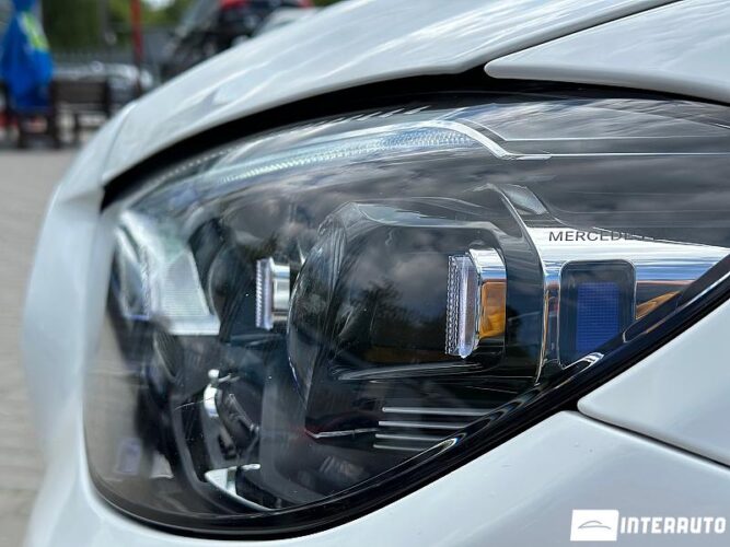 Mercedes E 220 45 interauto-car