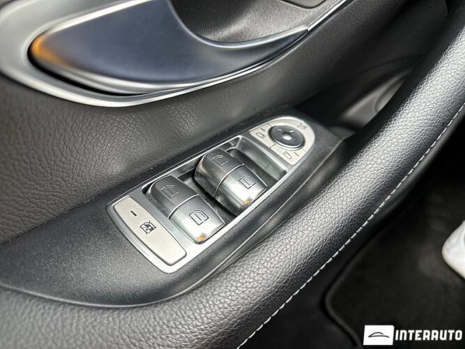 Mercedes E 220 47 interauto-car