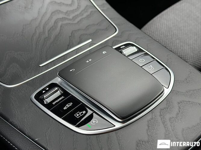 Mercedes E 220 59 interauto-car