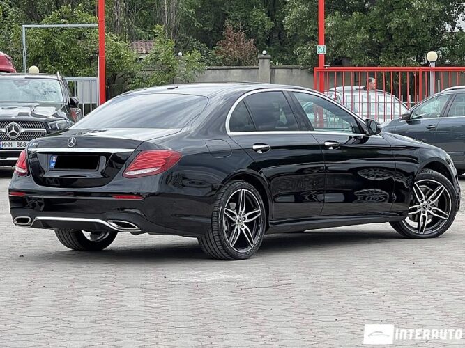 Mercedes E 300 37 interauto-car