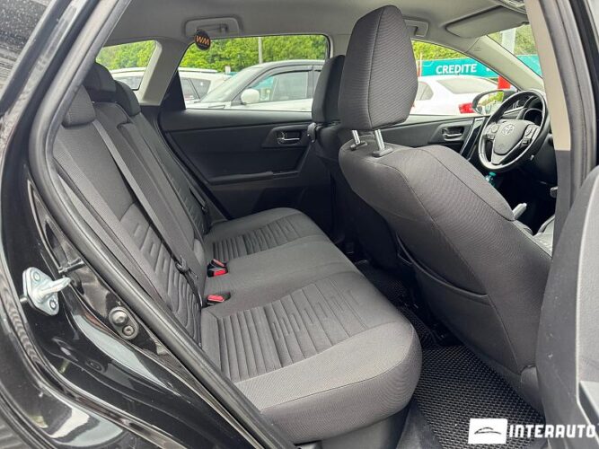 Toyota Auris 34 interauto-car