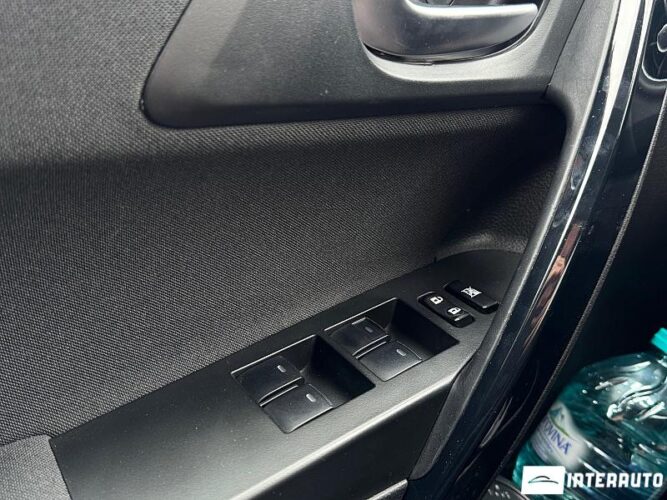 Toyota Auris 41 interauto-car