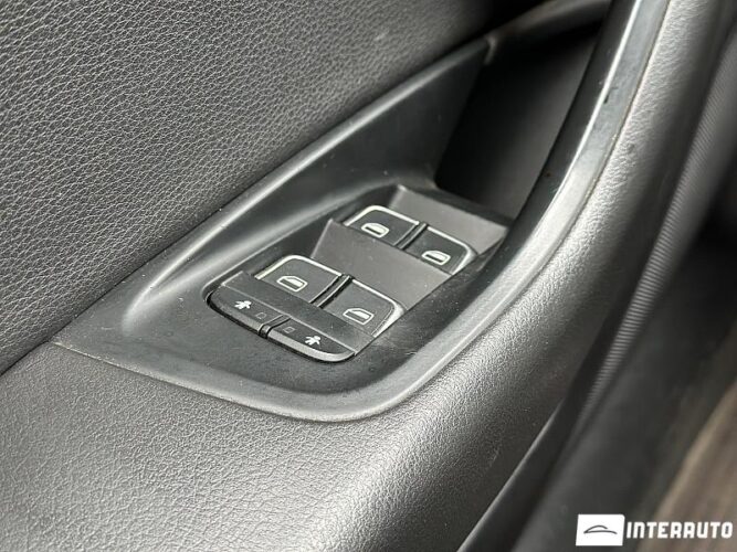 Audi A6 Allroad 40 interauto-car