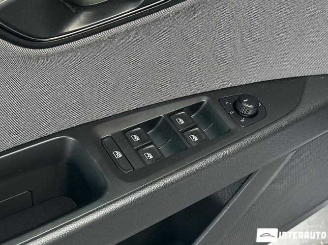 Seat Leon 33 interauto-car