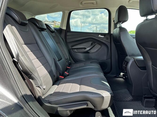 Ford Kuga 47 interauto-car