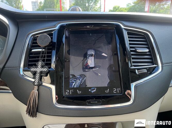 Volvo XC 90 44 interauto-car