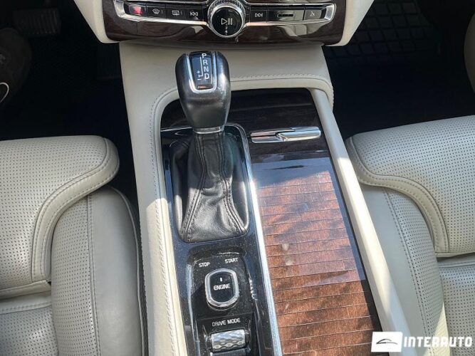 Volvo XC 90 45 interauto-car