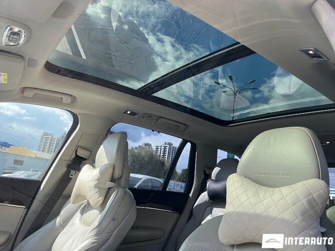 Volvo XC 90 51 interauto-car