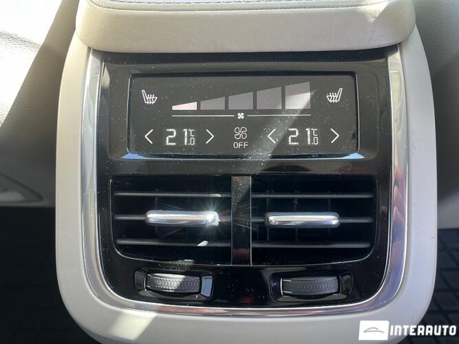 Volvo XC 90 49 interauto-car