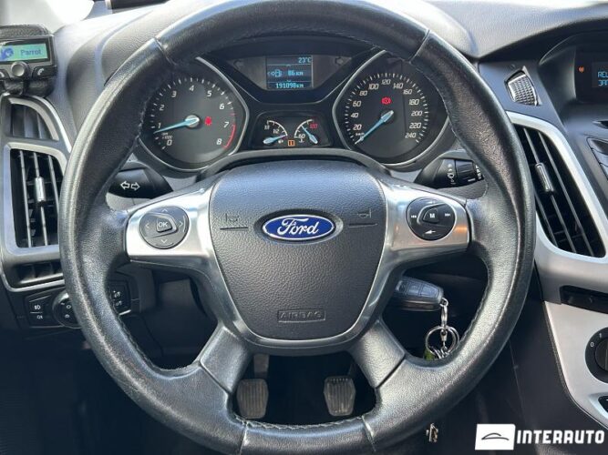 Ford Focus 40 interauto-car