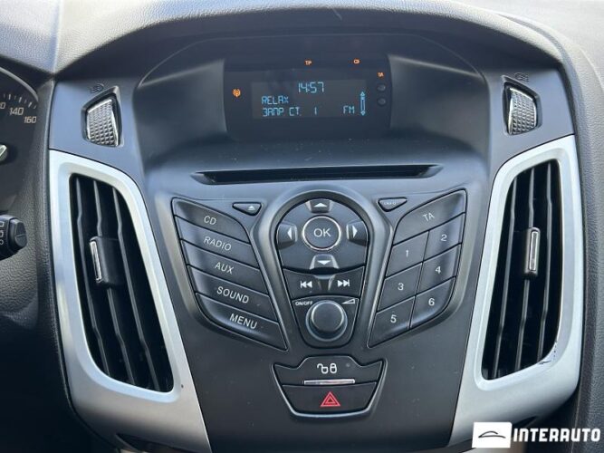 Ford Focus 42 interauto-car