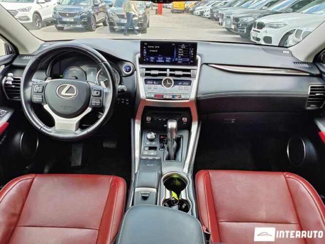 Lexus NX 300H 35 interauto-car