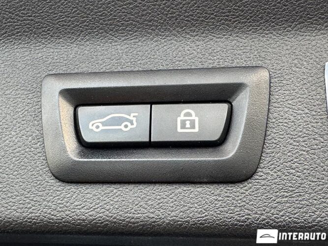 BMW X3 2.0D 57 interauto-car