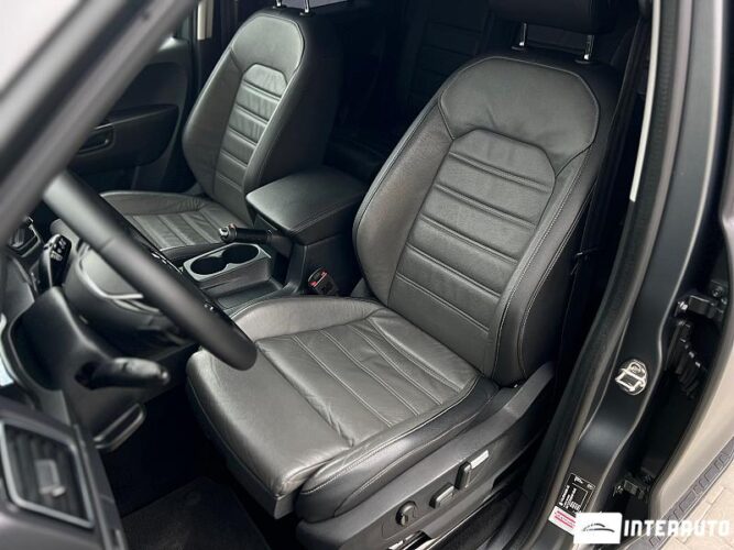 Volkswagen Amarok 34 interauto-car