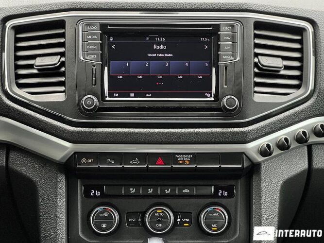 Volkswagen Amarok 41 interauto-car