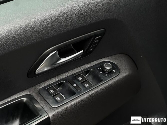Volkswagen Amarok 35 interauto-car