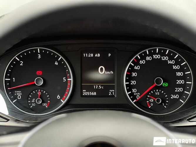 Volkswagen Amarok 40 interauto-car