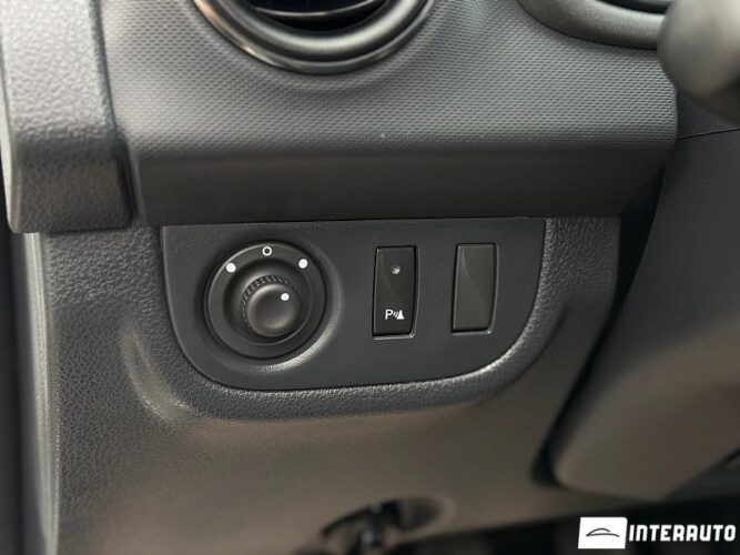 Dacia Sandero Stepway 33 interauto-car