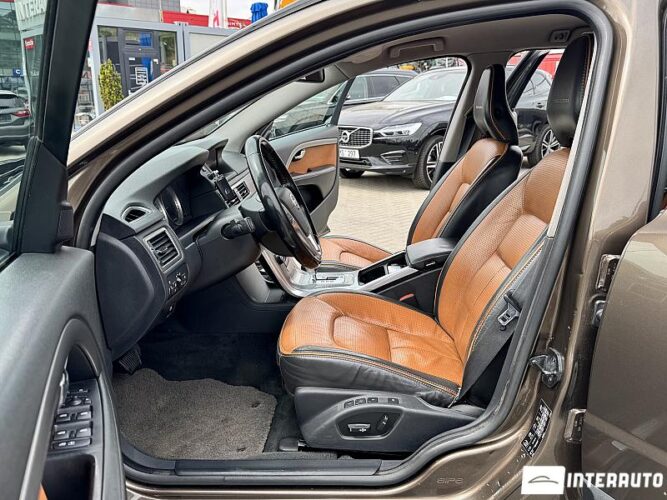 Volvo XC 70 37 interauto-car