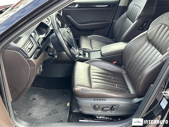 Skoda Superb 39 interauto-car