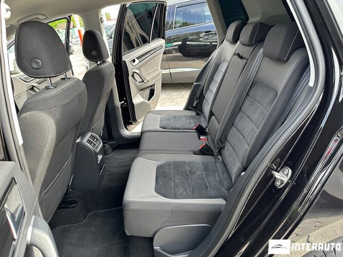 Volkswagen Golf Sport Van 48 interauto-car