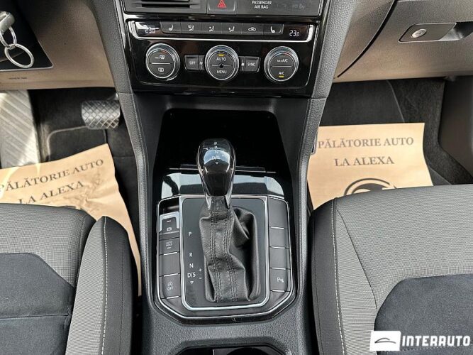 Volkswagen Golf Sport Van 42 interauto-car