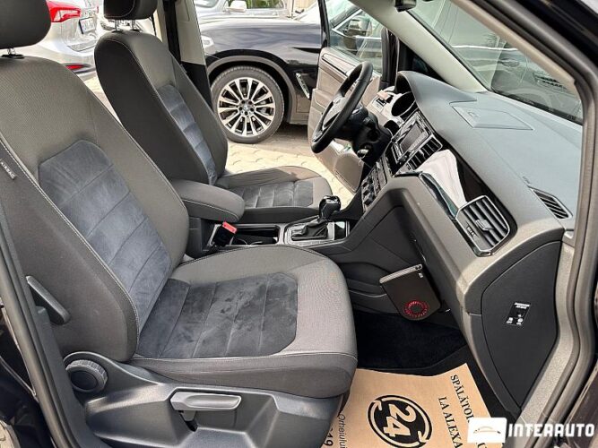 Volkswagen Golf Sport Van 35 interauto-car