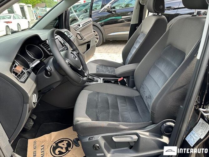 Volkswagen Golf Sport Van 36 interauto-car