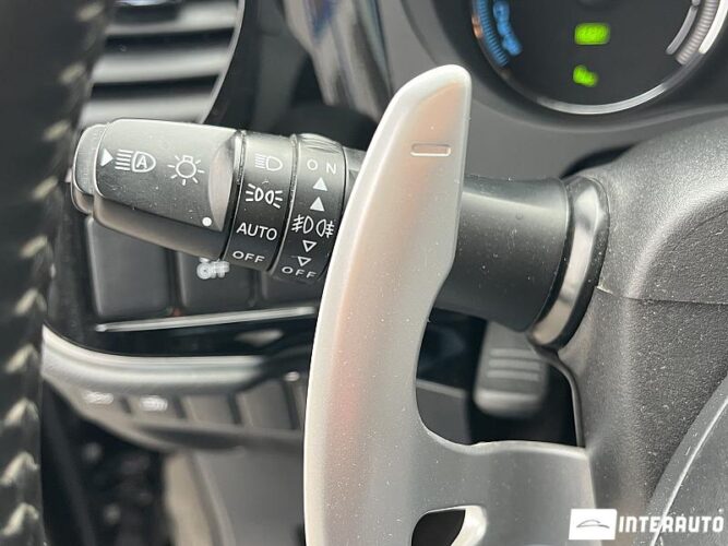 Mitsubishi Outlander 44 interauto-car