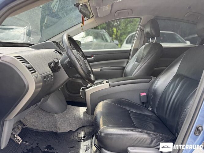 Toyota Prius 35 interauto-car