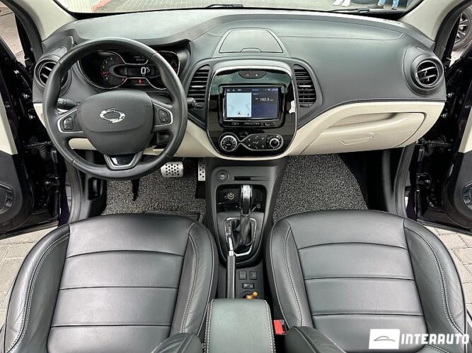 Renault Captur 42 interauto-car