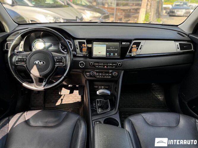 Kia Niro 40 interauto-car