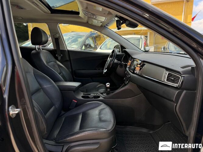 Kia Niro 46 interauto-car