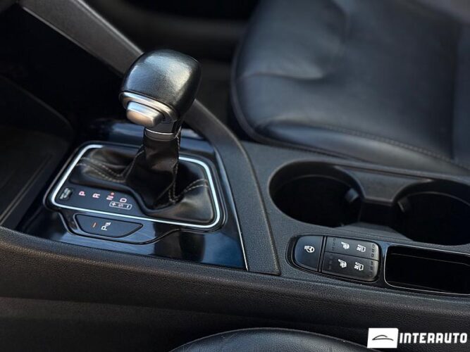 Kia Niro 45 interauto-car