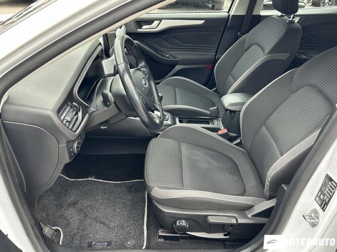 Ford Focus 36 interauto-car