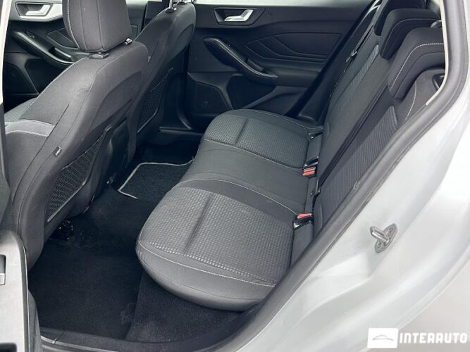 Ford Focus 45 interauto-car