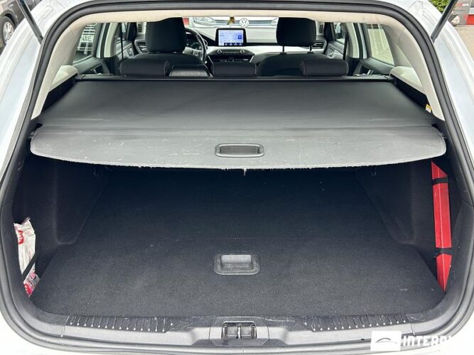 Ford Focus 47 interauto-car