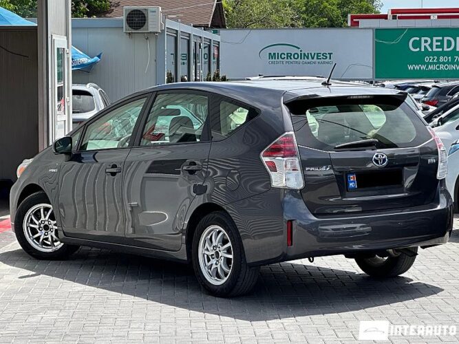 Toyota Prius Plus / V 33 interauto-car
