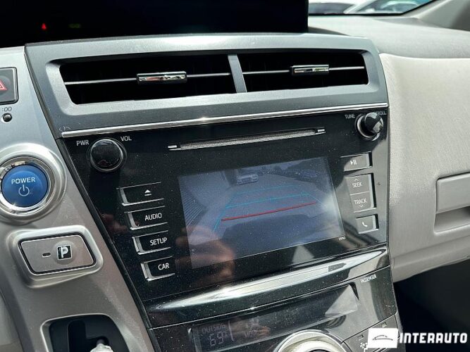 Toyota Prius Plus / V 39 interauto-car
