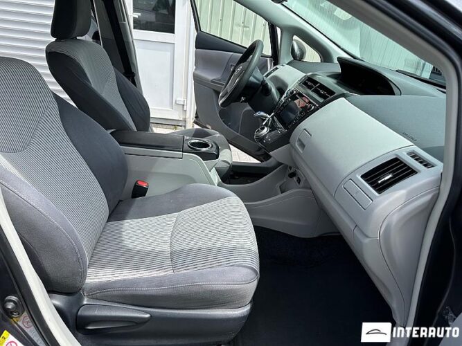 Toyota Prius Plus / V 36 interauto-car